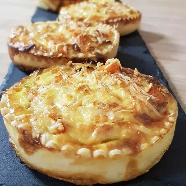 Quiches aux légumes et saumon fumé