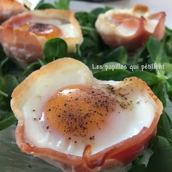 Oeufs en coupelles de jambon