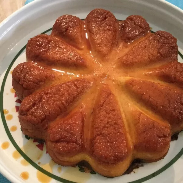 Gâteau de semoule au caramel et chocolat