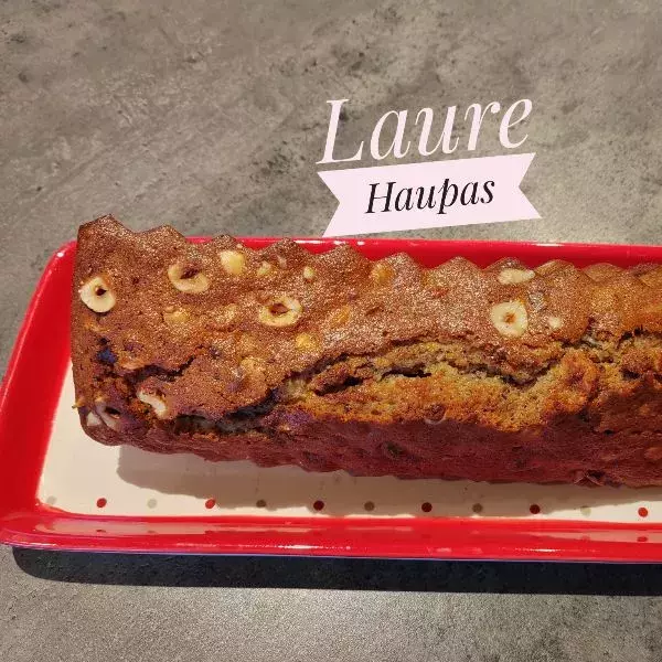 Cake noisettes et chocolat