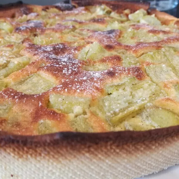 Tarte normande à la rhubarbe revisitée facon Mère Poulard