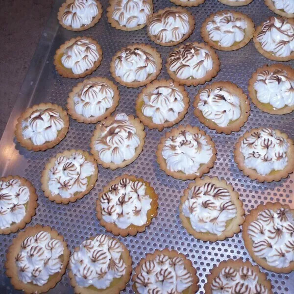 Mini tartelettes au citron meringuées