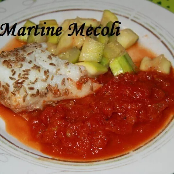 Dos de cabillaud aux graines de fenouil accompagné de dés de courgettes et sa compotée de tomates