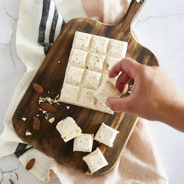 Torrone, nougat italien