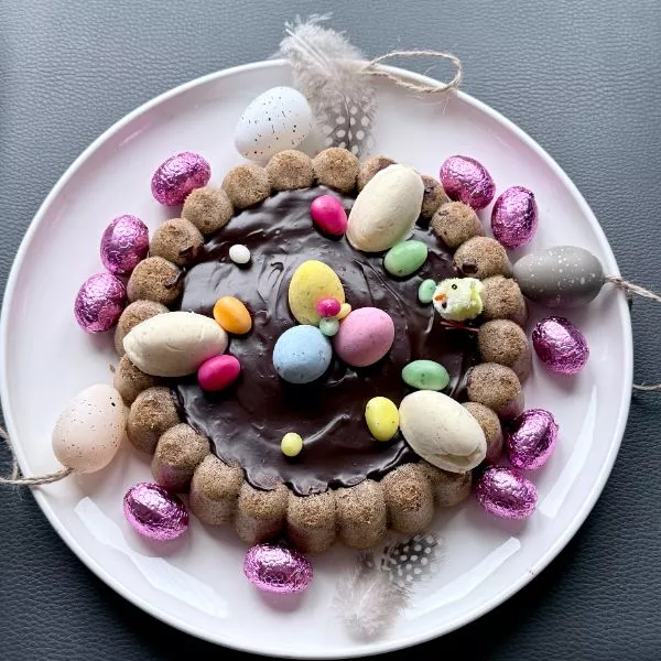 Nid de Pâques aux amandes et chocolat - Chez Nanou
