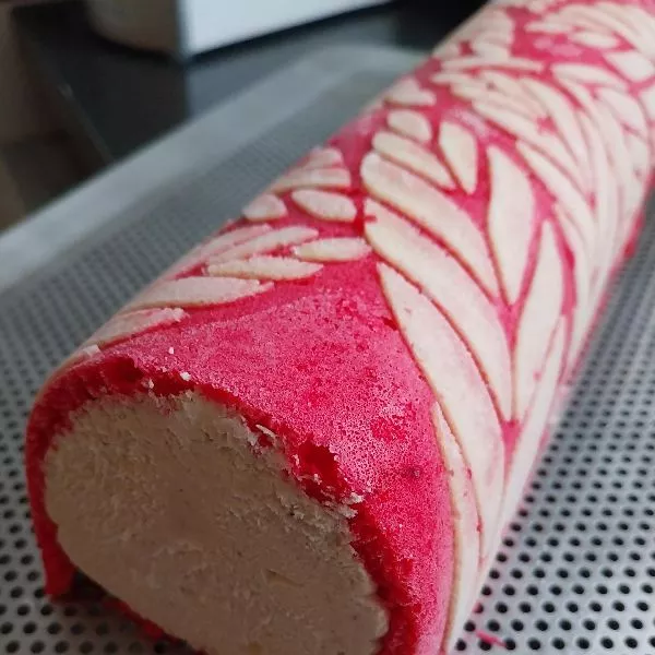 Bûche à la fraise