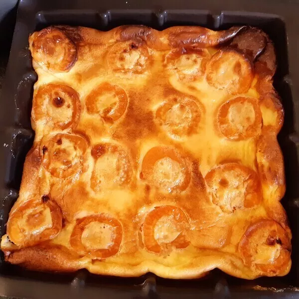 CLAFOUTIS AUX ABRICOTS FRAIS