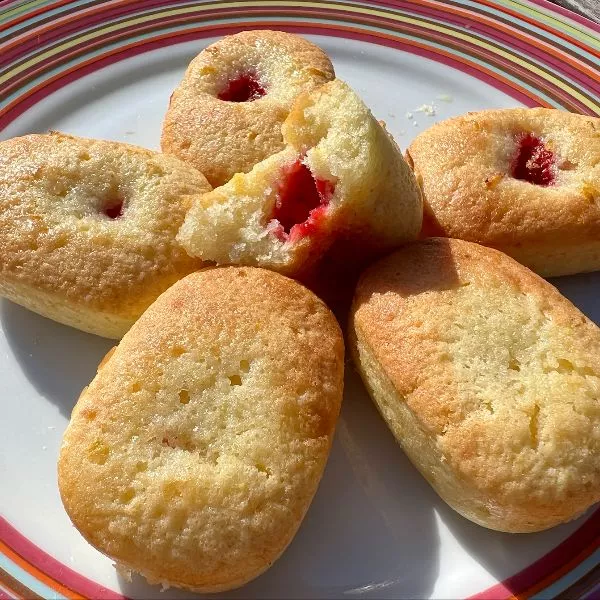 Petits moelleux citron - framboises - chez Nanou