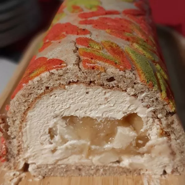 Bûche à la mousse spéculos et confit de pommes