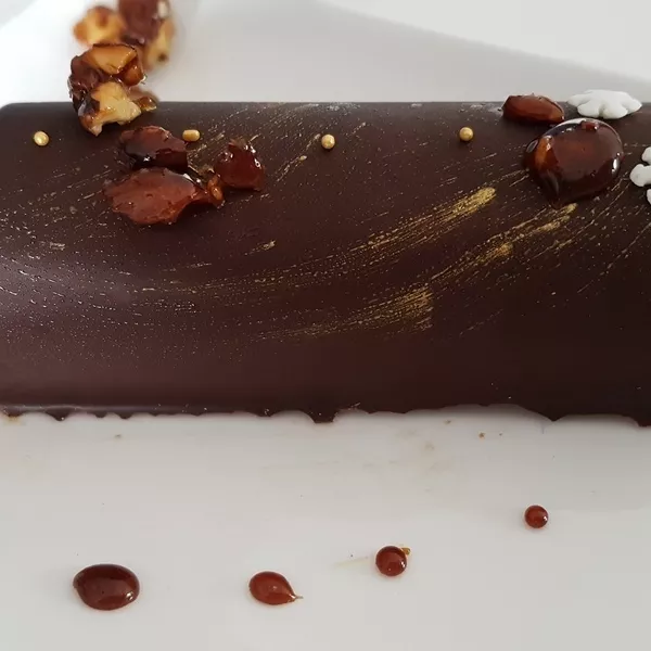 BUCHETTES ISABELLE AU CHOCOLAT ET AMANDES CARAMELISEES