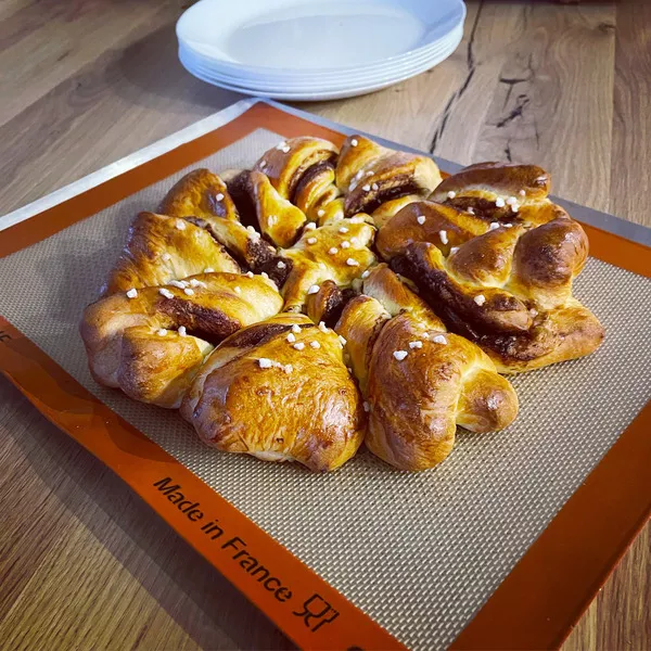 2 Brioches étoile pâte à tartiner 