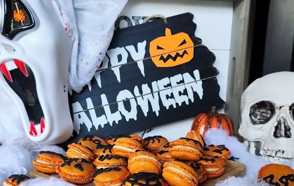 Macarons d'Halloween à la citrouille