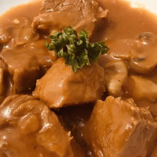 Filet mignon à la tomate et au picon de loé 
