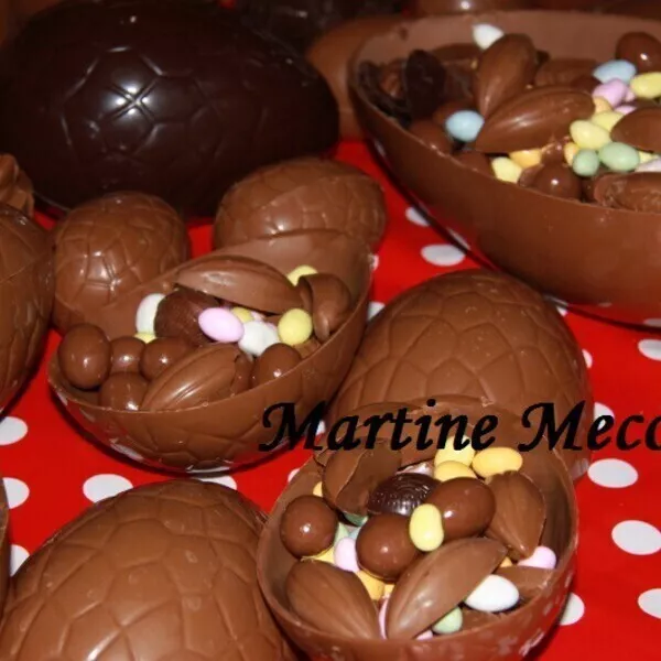 Oeufs de Pâques garnis 