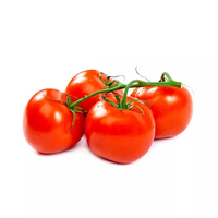 3 tomates en grappes coupées en rondelles