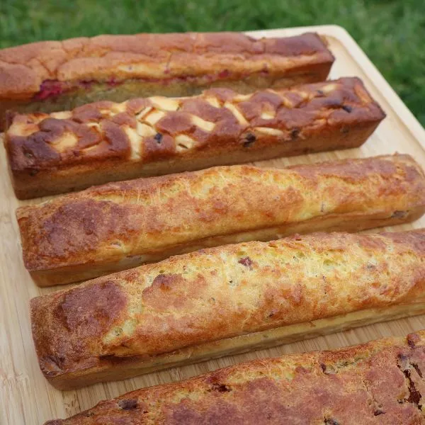 5 Cakes longs : 3 salés et 2 sucrés