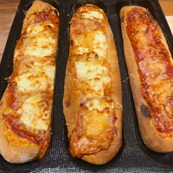 Pizza baguettes 
