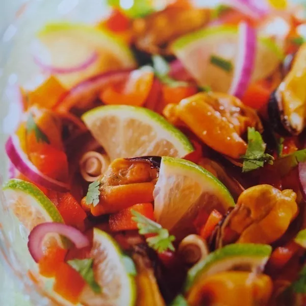 Verrines moules, poivrons, vinaigrette à l’orange 