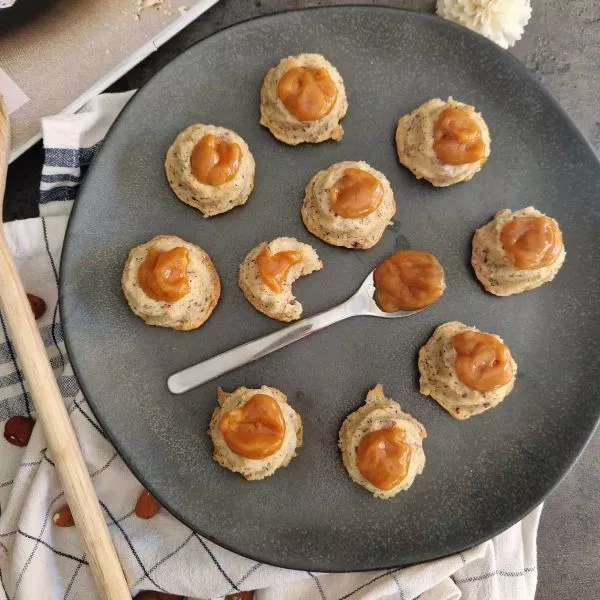 Bouchées aux noisettes et caramel beurre salé