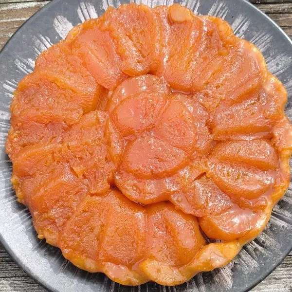 Tarte Tatin flower