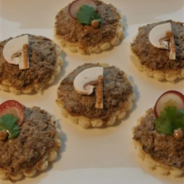 Canapés aux champignons de Paris