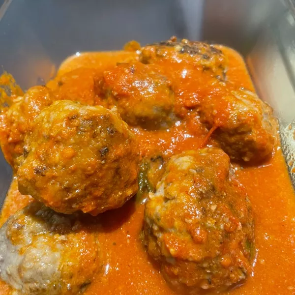 Boulettes de viande à la sauce tomate
