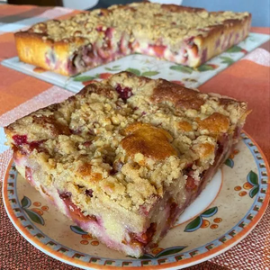 Gâteau XL aux prunes et son crumble