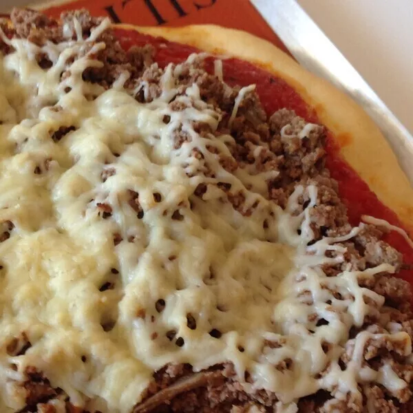 Pâte à pizza facile + sauce tomate  express