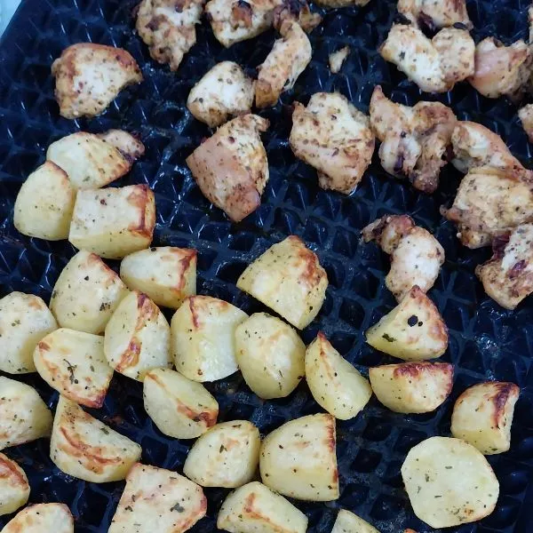 Poulet et pommes de terre rotis express