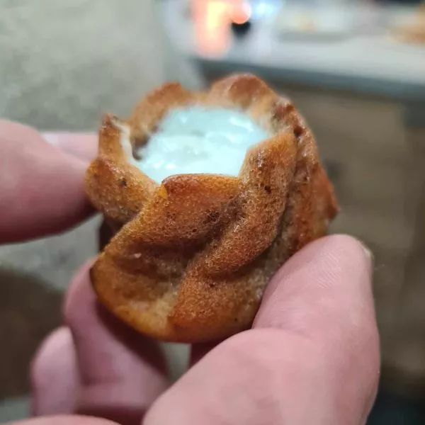 Mini spirales au chèvre frais et noix