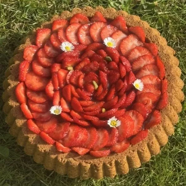 Tarte rhubarbe et Fraises