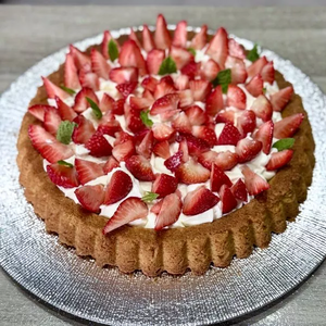 Tarte renverée (sablé breton) aux fraises - Chez Nanou