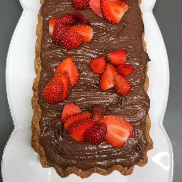 Tarte au chocolat et aux fraises