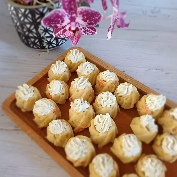 Financiers salés au saumon fumé