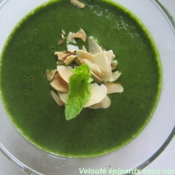 Velouté épinards, coco, coriandre
