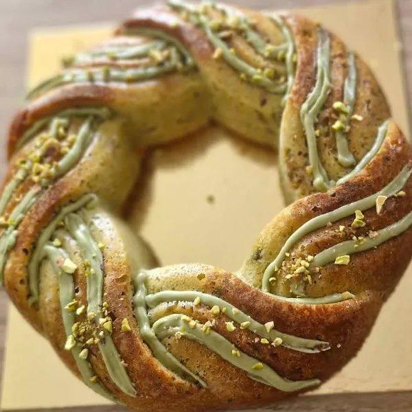 Tresse moelleuse à la pistache 