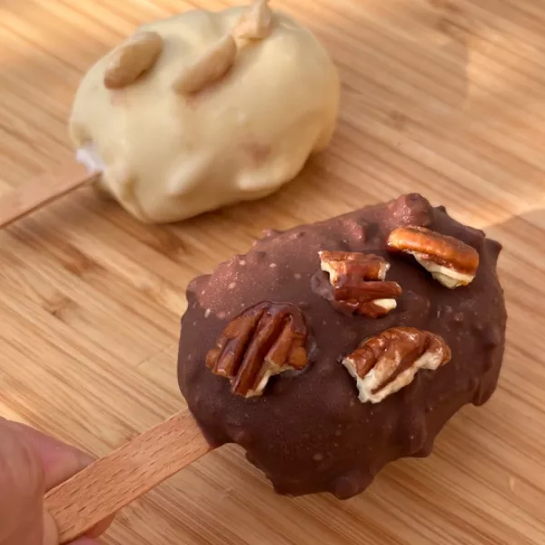 GLACES DEUX CHOCOLAT PECAN AMANDES