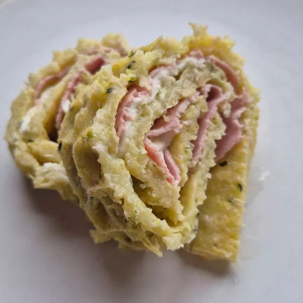 Galette croustillante aux légumes,  jambon et mozzarella