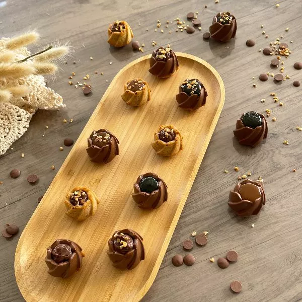 Mini spirale noisette avec sa coque chocolat au lait