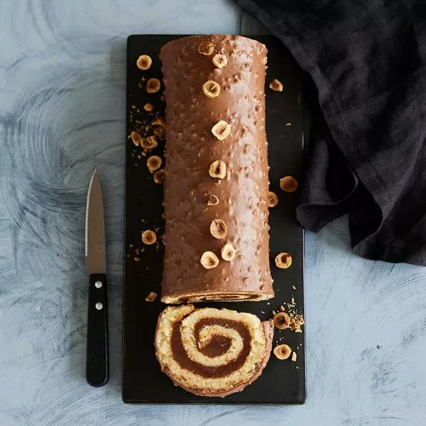 Bûche roulée facile au praliné